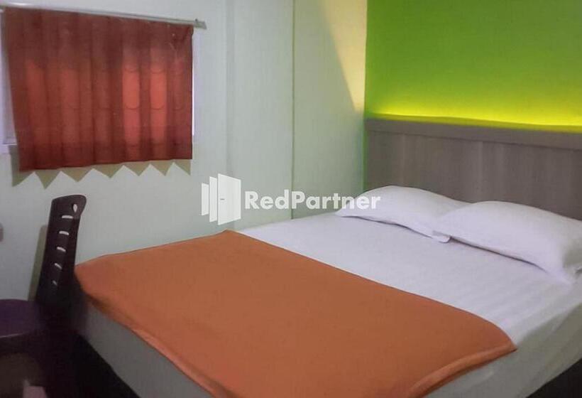 هتل Guest House Anak Raja Pangkalan Bun Syariah Mitra Reddoorz