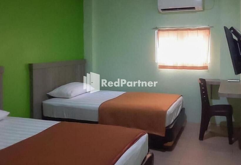 هتل Guest House Anak Raja Pangkalan Bun Syariah Mitra Reddoorz