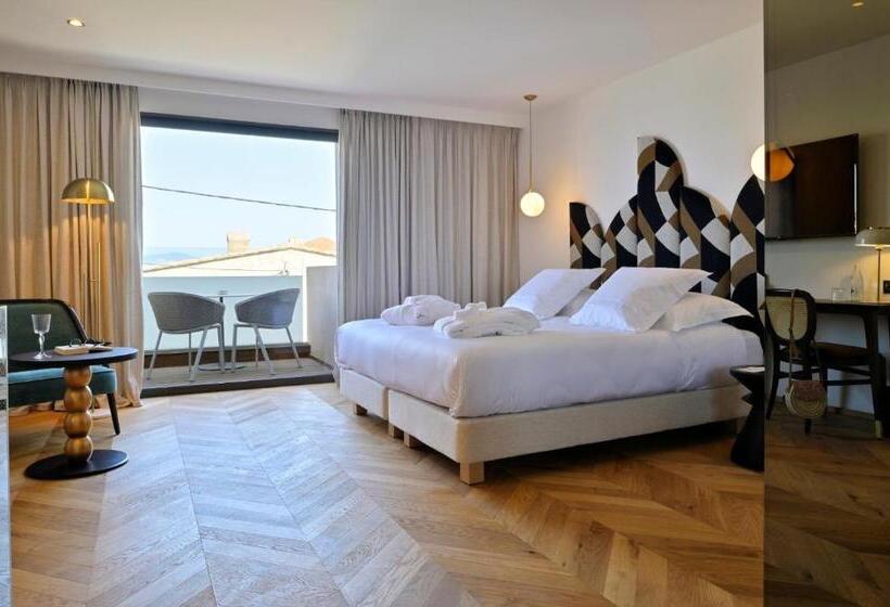 هتل Hôtel & Spa Rocabella