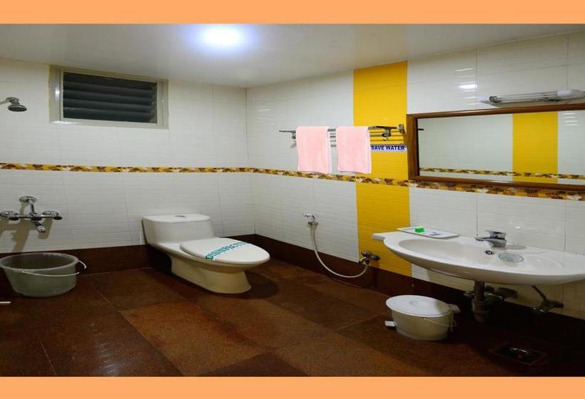 هاستل Grand Palace