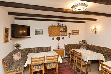 هاستل Gästehaus Lödermann
