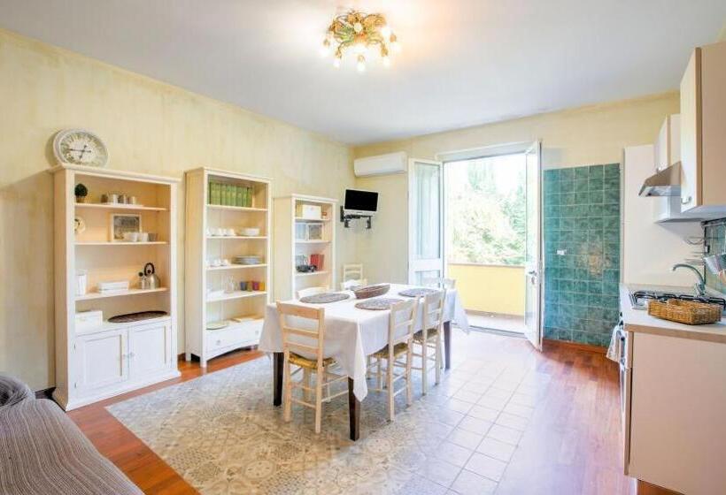 تختخواب و صبحانه Musae Apartments