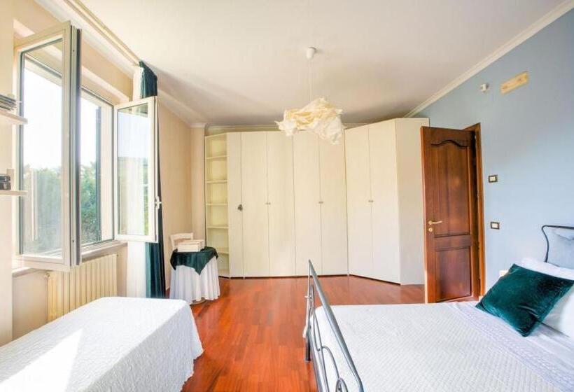 تختخواب و صبحانه Musae Apartments