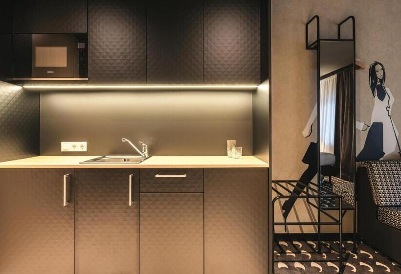 هتل Ibis Styles Arnhem Centre