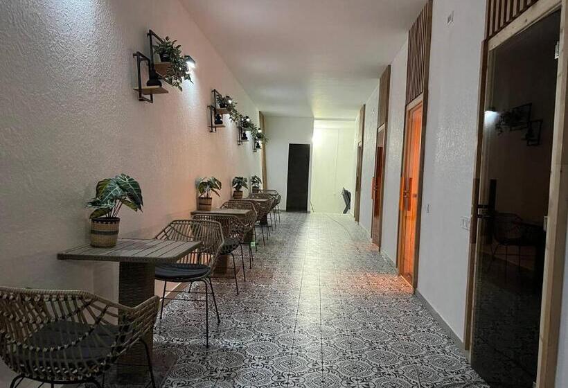 فندق Konopka Forest Home & Spa