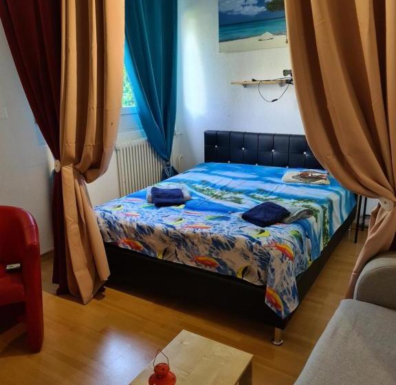 بنسيون At Moumie Studio Furnished Quiet Place Parking And Jacuzzi And Pool