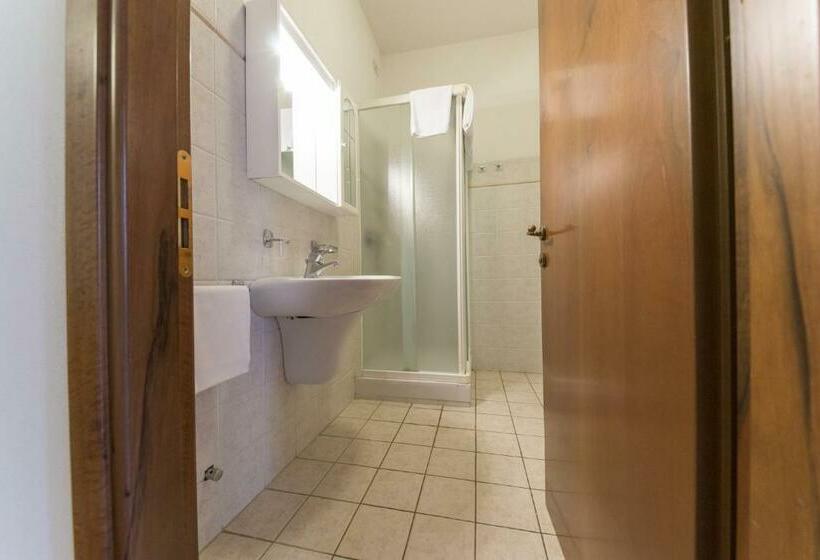 בית מלון כפרי Villa Morelli Dimora Storica Albergo Diffuso Senza Stelle