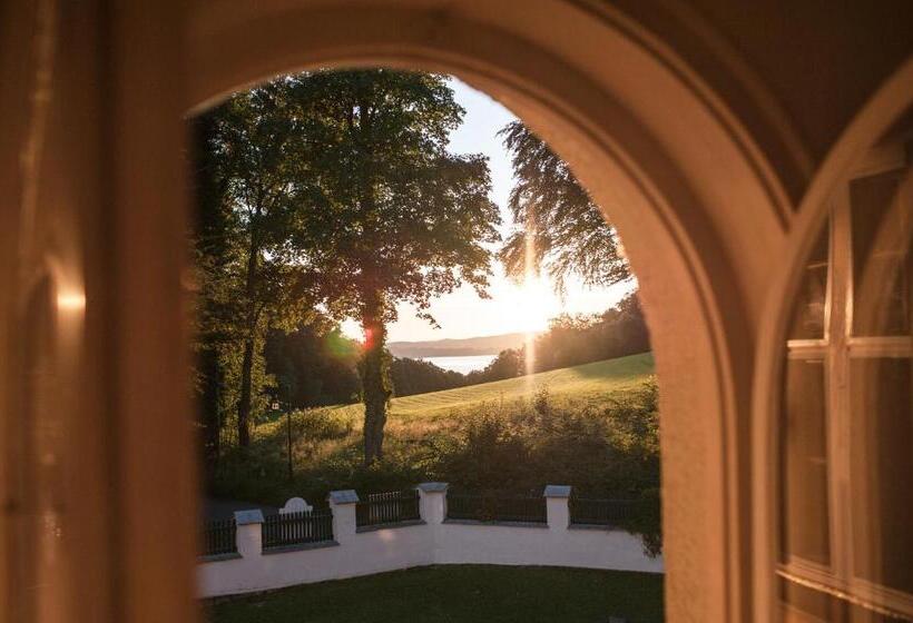 Schlossgut Oberambach Biohotel Und Vitalzentrum