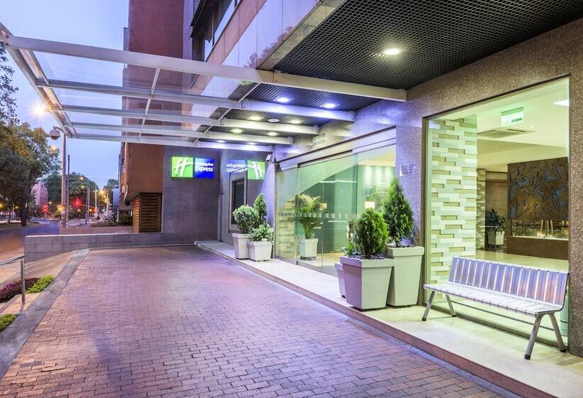 هتل Holiday Inn Express Bogotá   Parque La 93, An Ihg
