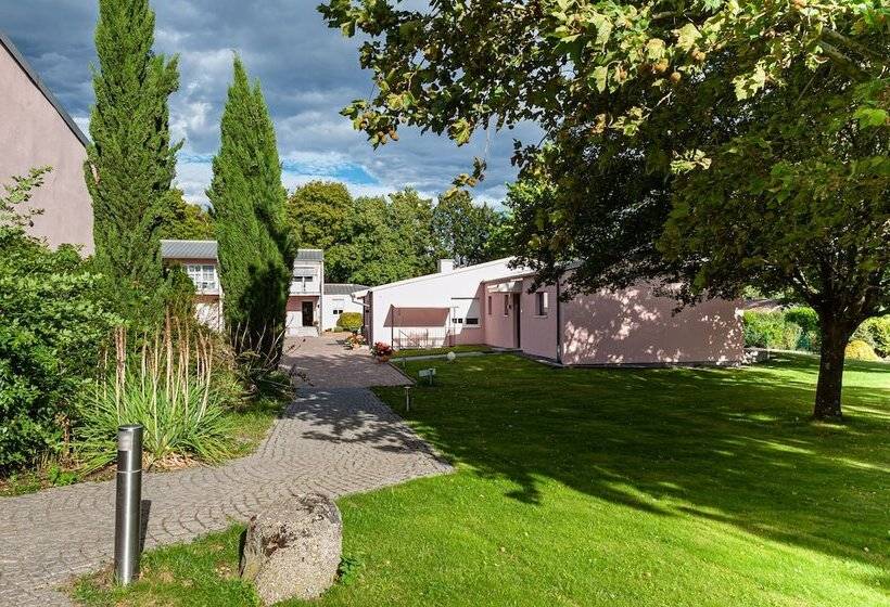 ホテル Landgut Schill