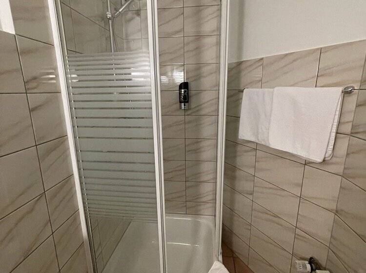 호텔 Mintarder Wasserbahnhof