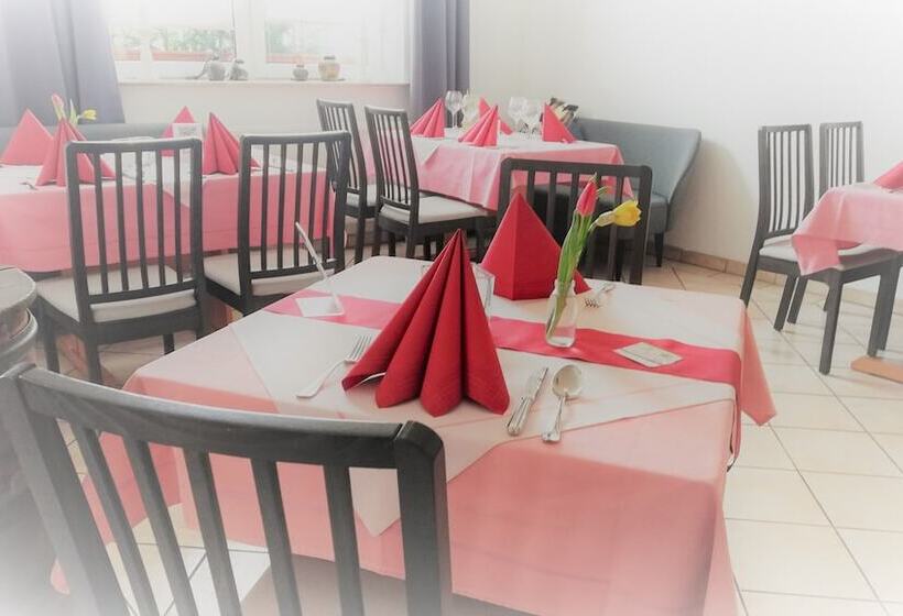 ホテル & Restaurant Alte Molkerei Kolleda