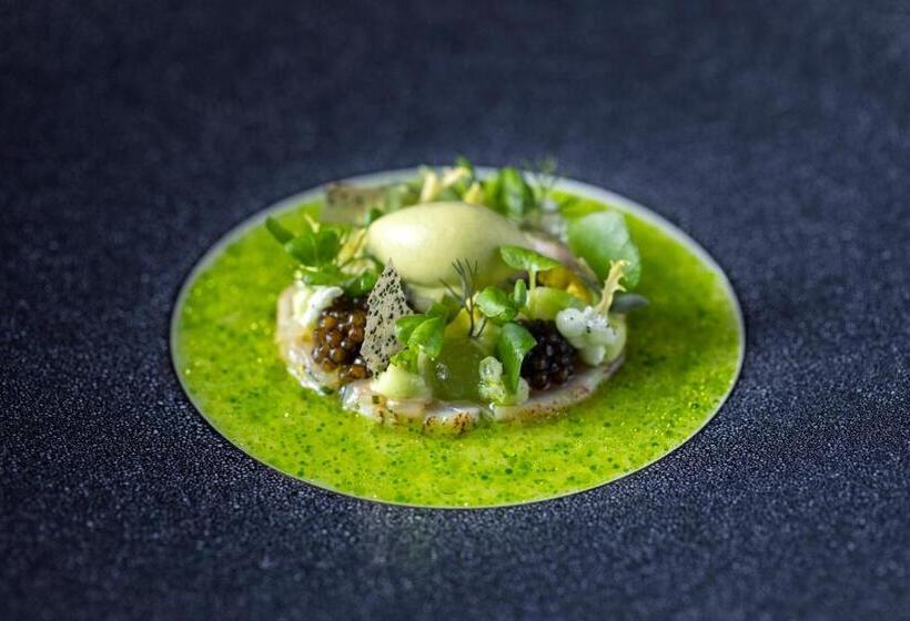 Отель Schloss Elmau Luxury Spa Retreat & Cultural Hideaway