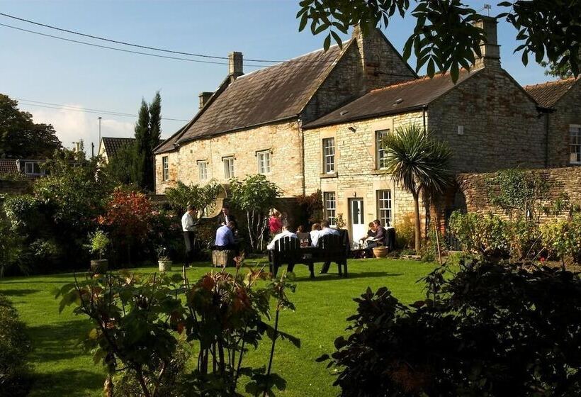 酒店 The Old Priory