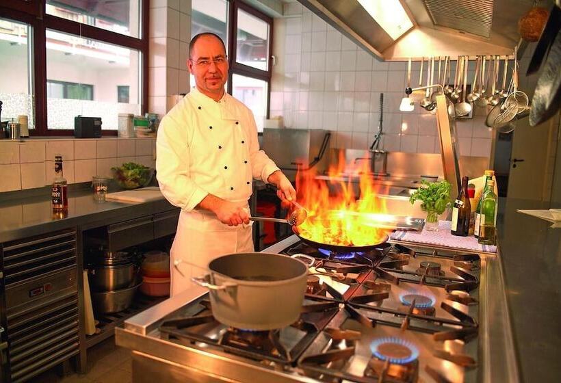 בית מלון כפרי Zum Lowen