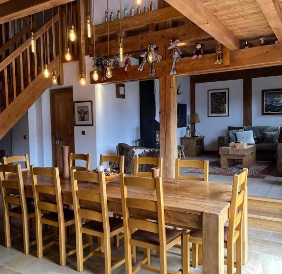 مبيت وإفطار Chalet Le Pery