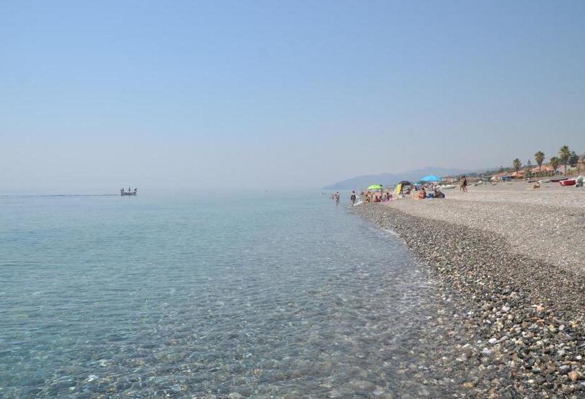 مبيت وإفطار Taormina Bay Lucia's House