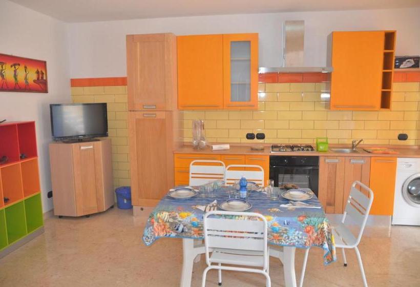 مبيت وإفطار Taormina Bay Lucia's House