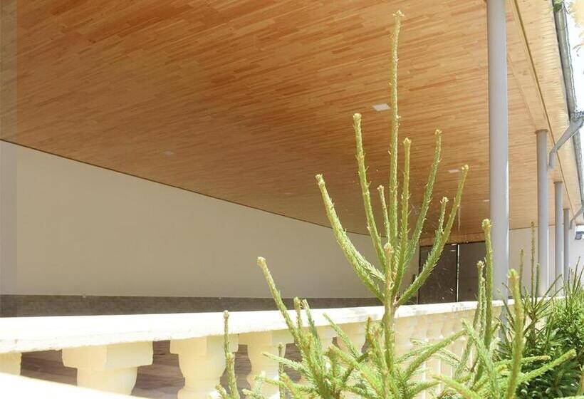 Motel Gabala Palace Villa - 8 Bedrooms