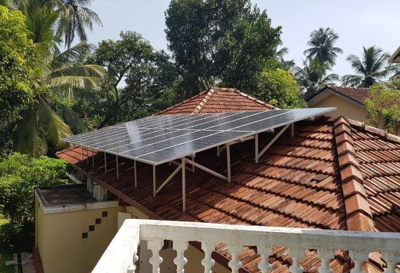 פנסיון Charakama Guest Bungalow   Gampaha