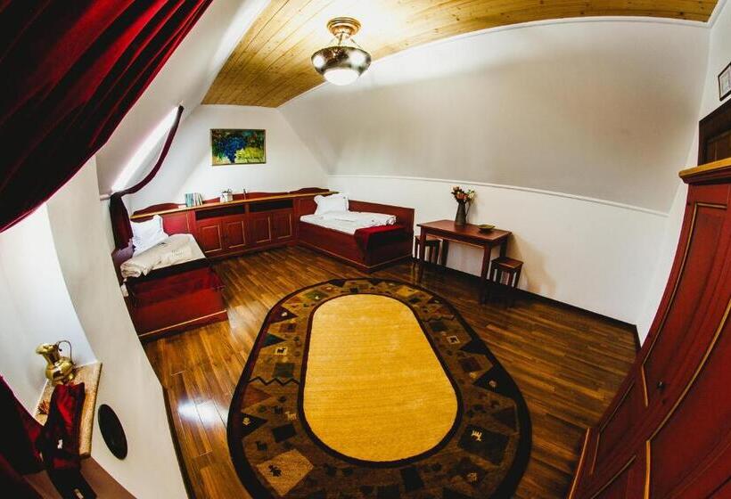 بنسيون Cabana Dintre Vii