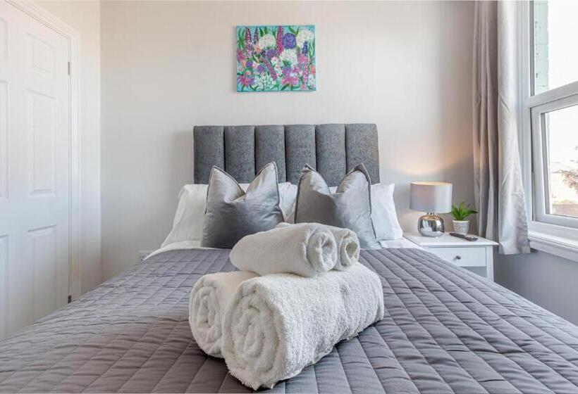 Host & Stay   The Bull Inn, 3 Double Rooms