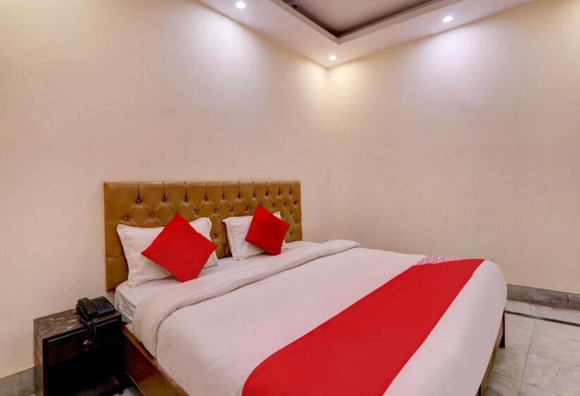 هتل Flagship 80874 Moon Palace