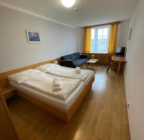 هتل Laguna & Restaurant