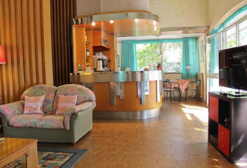 هتل Parco Dei Pini