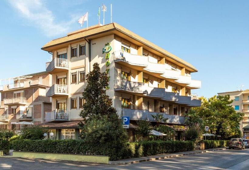 هتل Parco Dei Pini