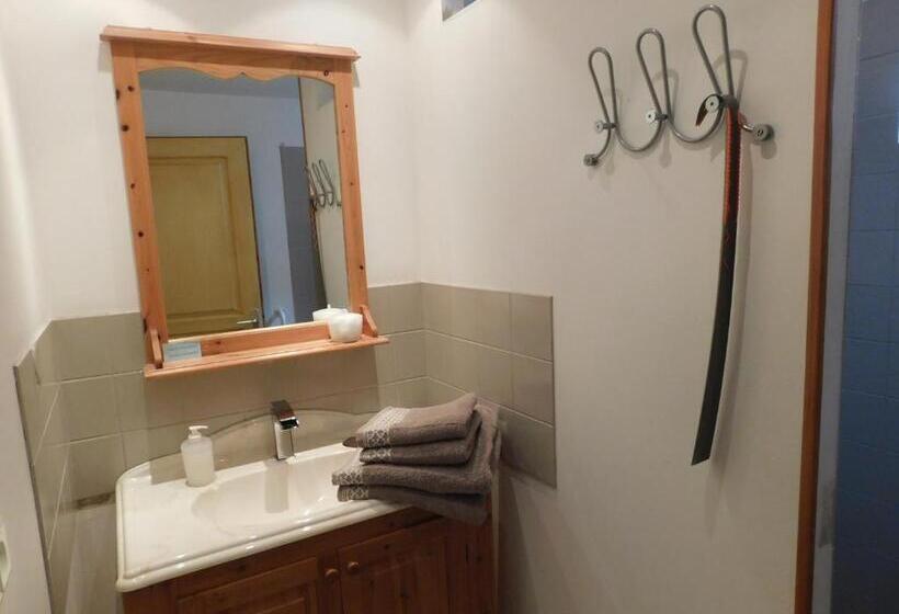 مبيت وإفطار L Amandaure