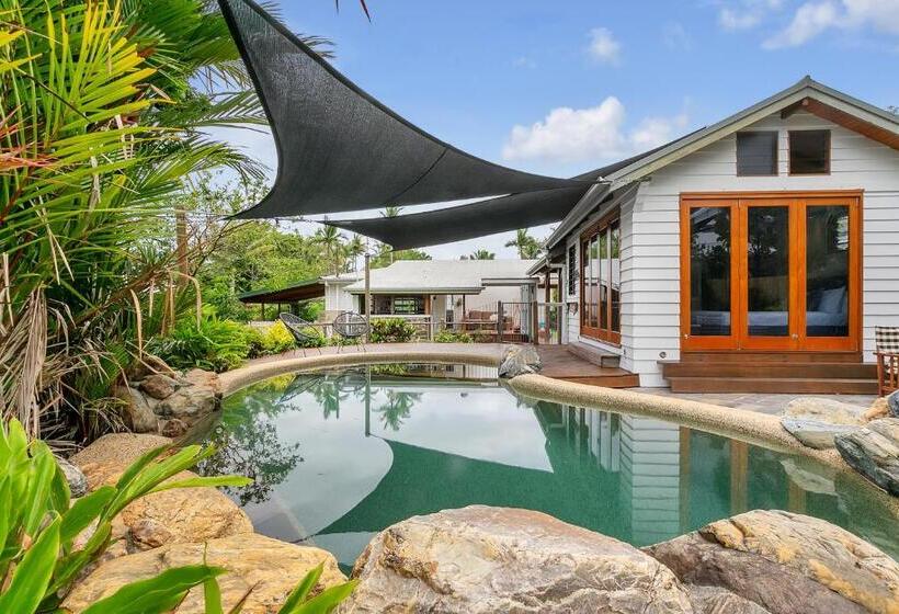 مبيت وإفطار Lazenby Lodge