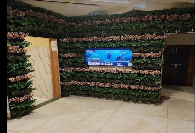 فندق Gokul Raj By Wb S