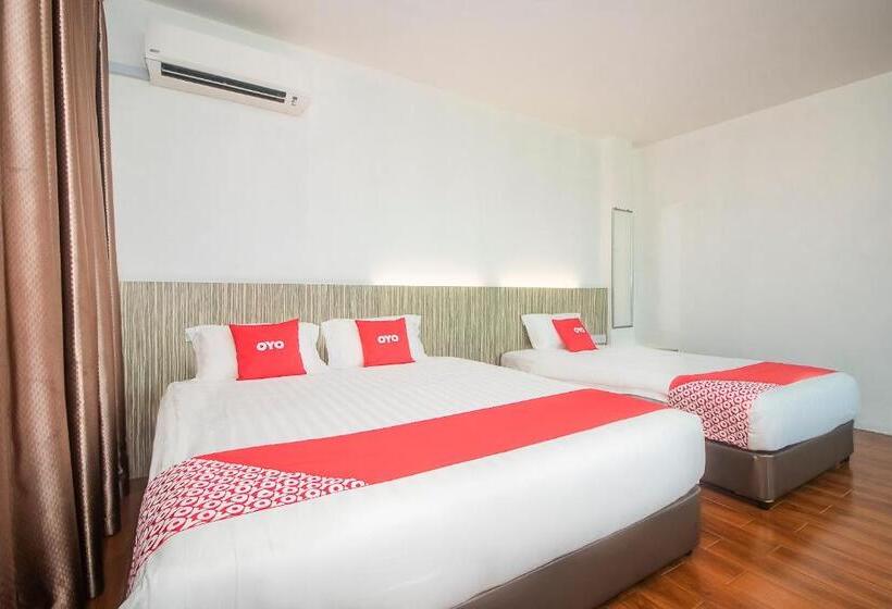 هتل Oyo 90102 7 Days Lodge