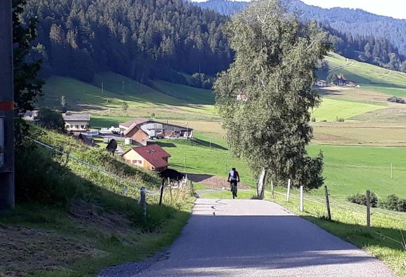 فندق صغير Gästezimmer Im Dorfzentrum