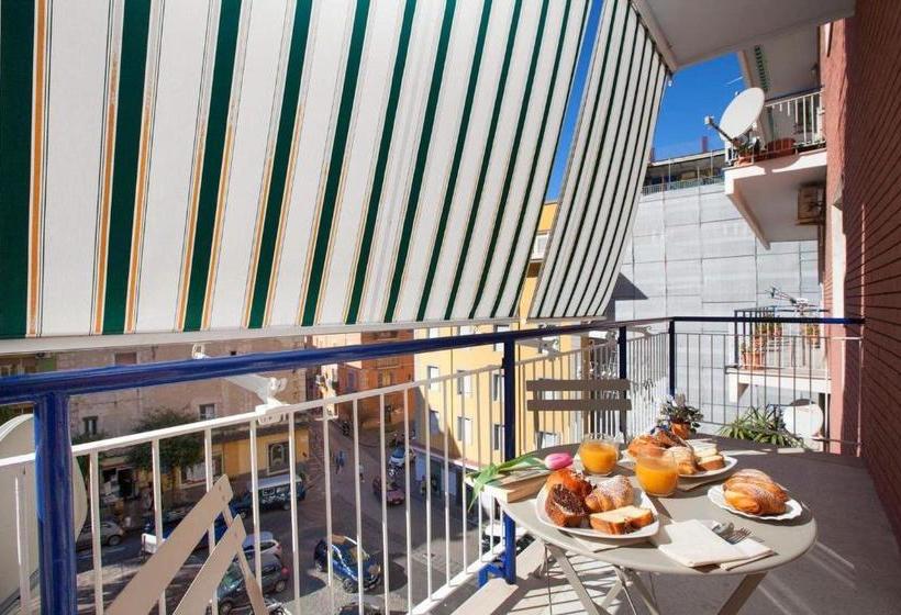 تختخواب و صبحانه La Cassarmonica Guest House