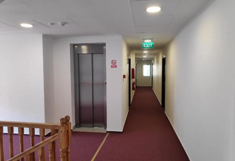 Hostel Caliman