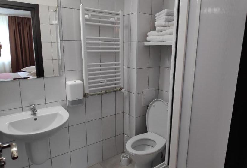 Hostel Caliman