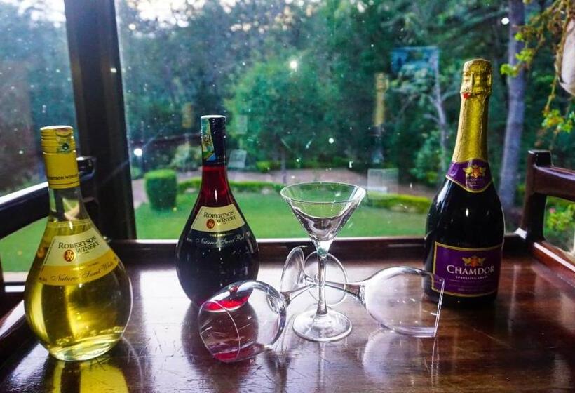 فندق Lushoto Executive Lodge