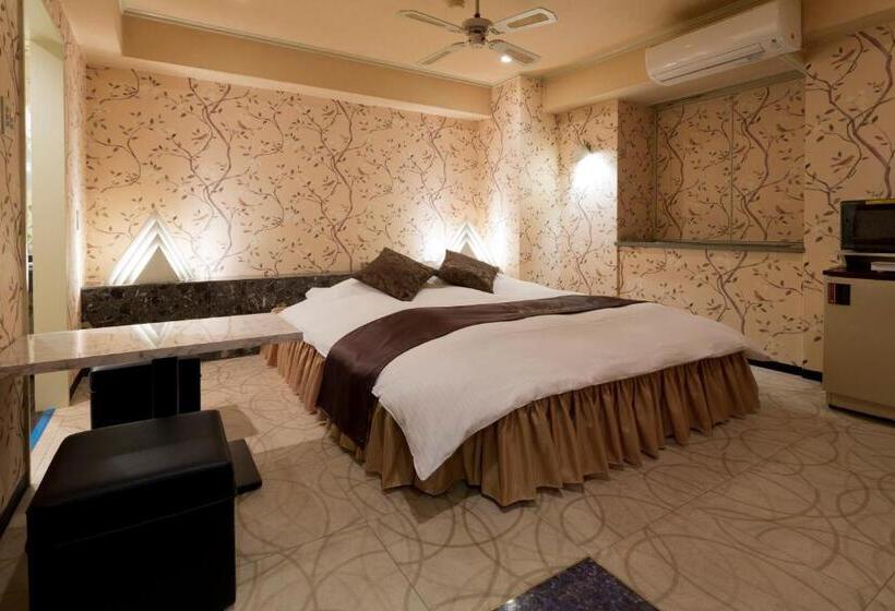 בית מלון כפרי Xenia Mikumo