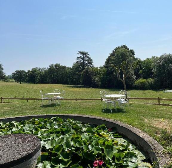 مبيت وإفطار Chateau Carbonneau