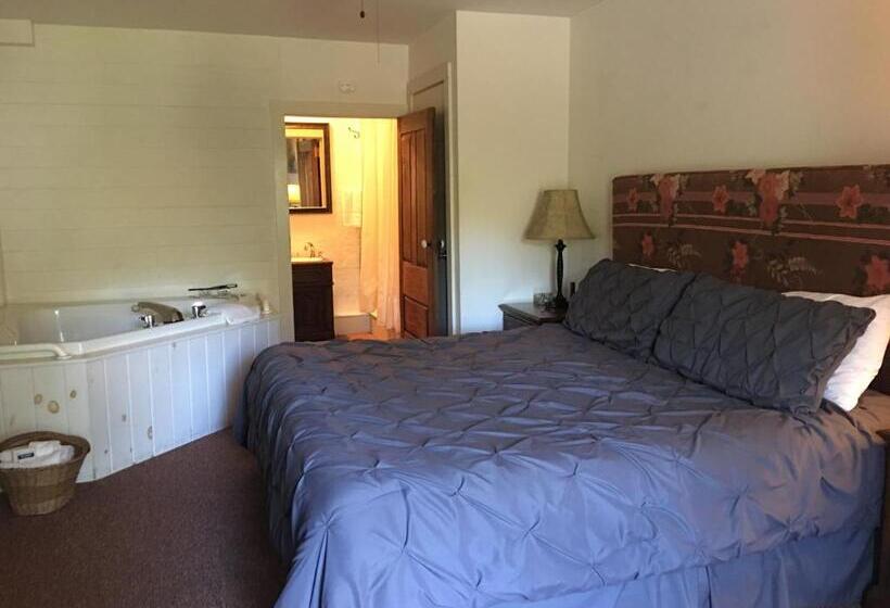 ベッドアンドブレックファースト River House Inn