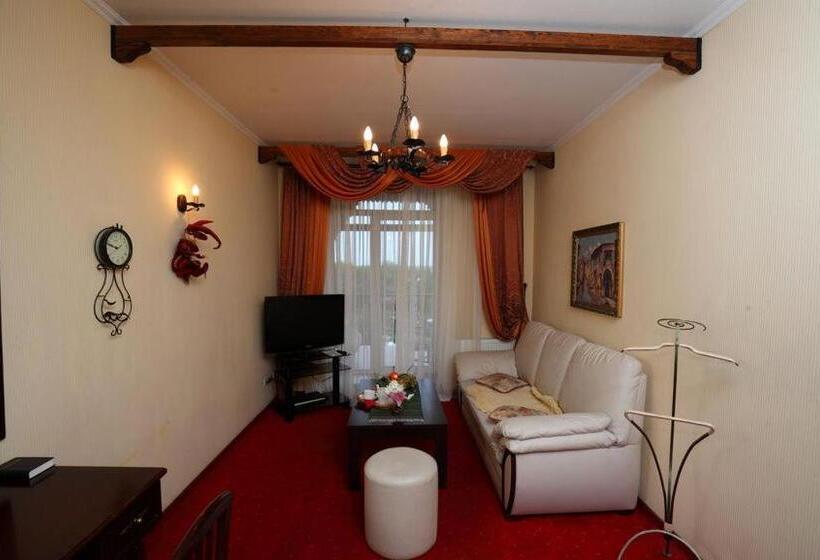 فندق Medzhybozhskiy Zamok