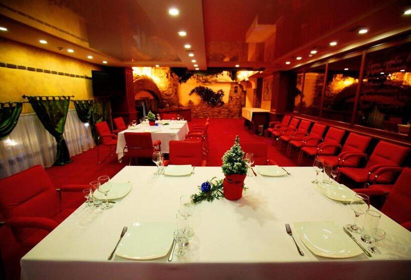 فندق Medzhybozhskiy Zamok