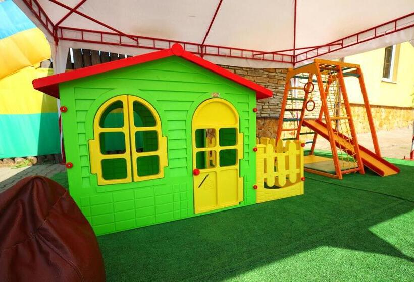 فندق Medzhybozhskiy Zamok