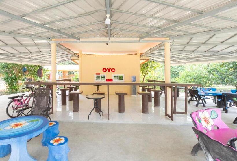 ホテル Oyo 75359 Thaiburi Thara Resort