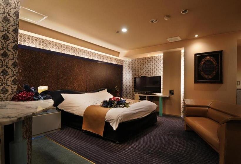 בית מלון כפרי The Graf Matsubara