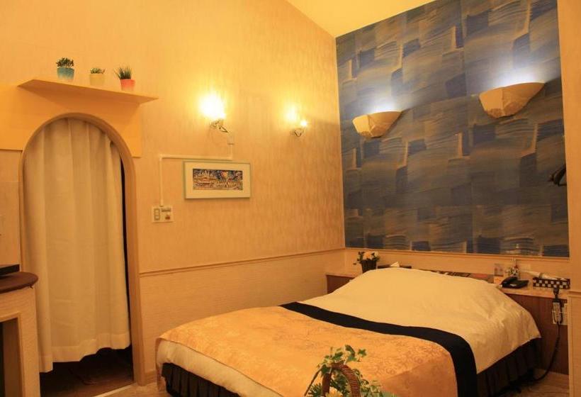 فندق Restay Moon Kochi