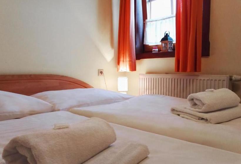 פנסיון Penzión Schweintaal