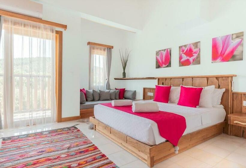 리조트 Yenice Vadi   Natural Life Village
